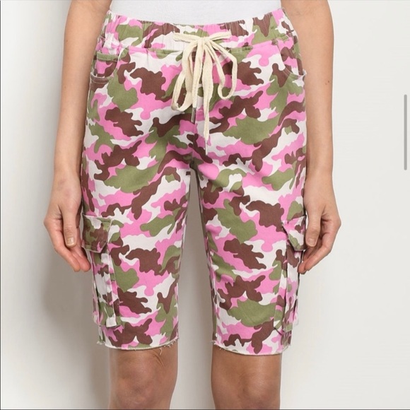 Cool Camouflaged Shorts / Last Pair! - Picture 5 of 8